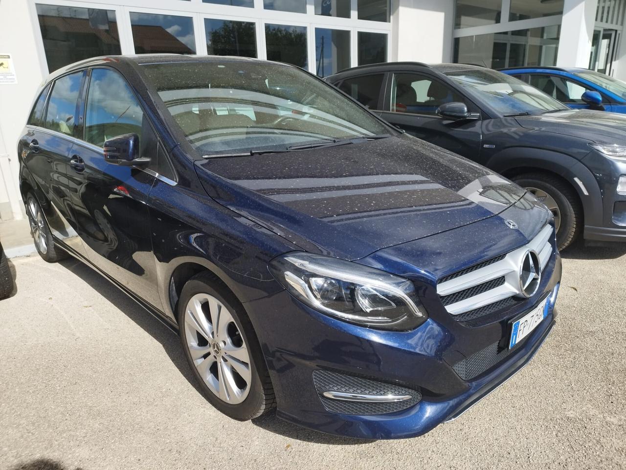 MERCEDES BENZ B 180 D SPORT 2018