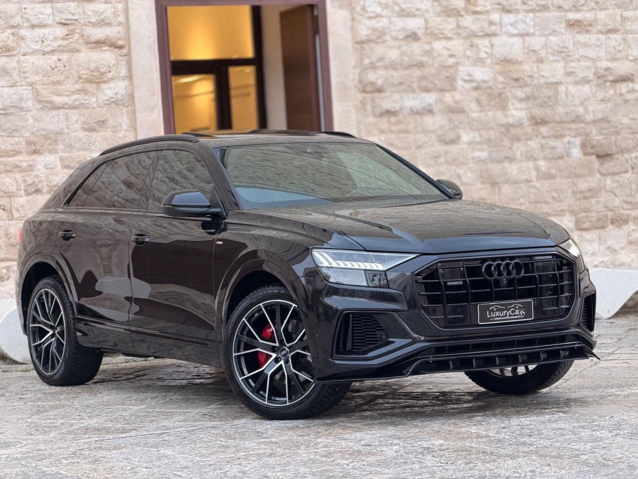 Audi Q8 50 TDI 286 CV QUATTRO S LINE EDITION TETTO MATRIX LED