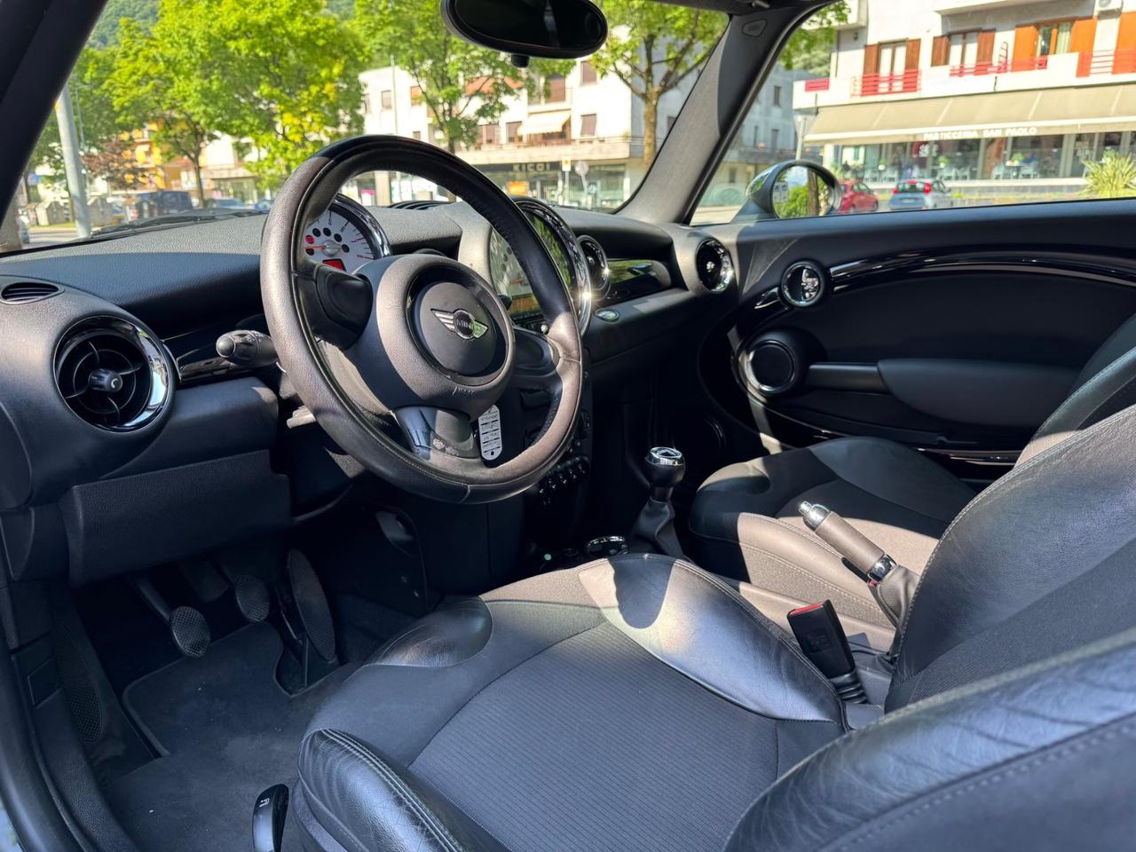 Mini 1.6 16V Cooper