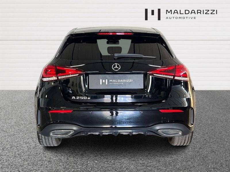 Mercedes-Benz Classe A - W177 2018 A 250 e phev (eq-power) Premium auto