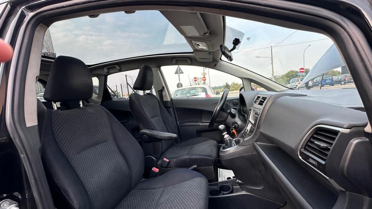 Toyota Verso-S 1.3 MT Style