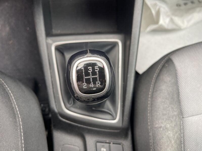 Hyundai i20 II 2015 5p 1.2 Login econext 84cv