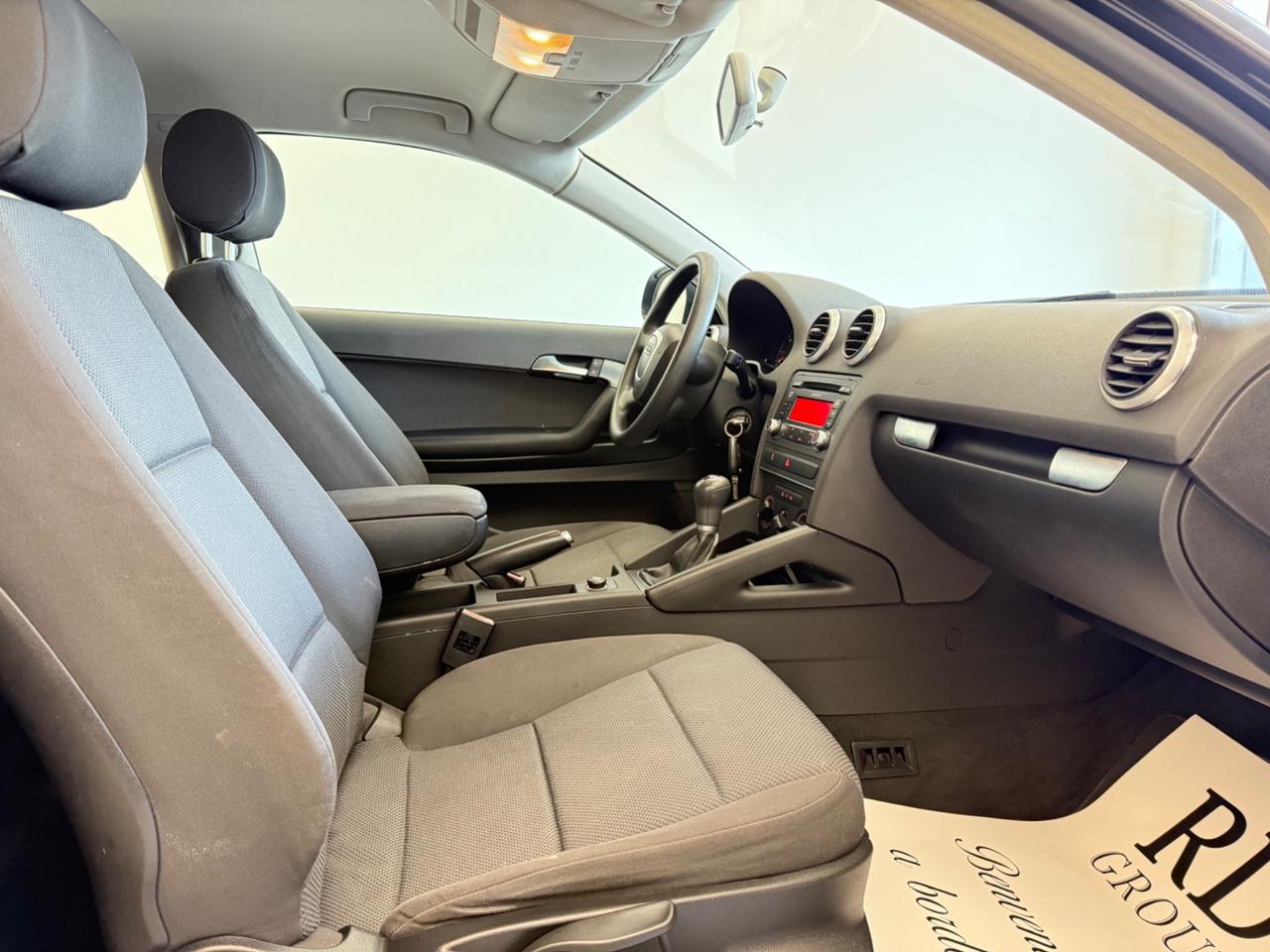 Audi A3 1.6 tdi Ambiente 90cv okneopatentati