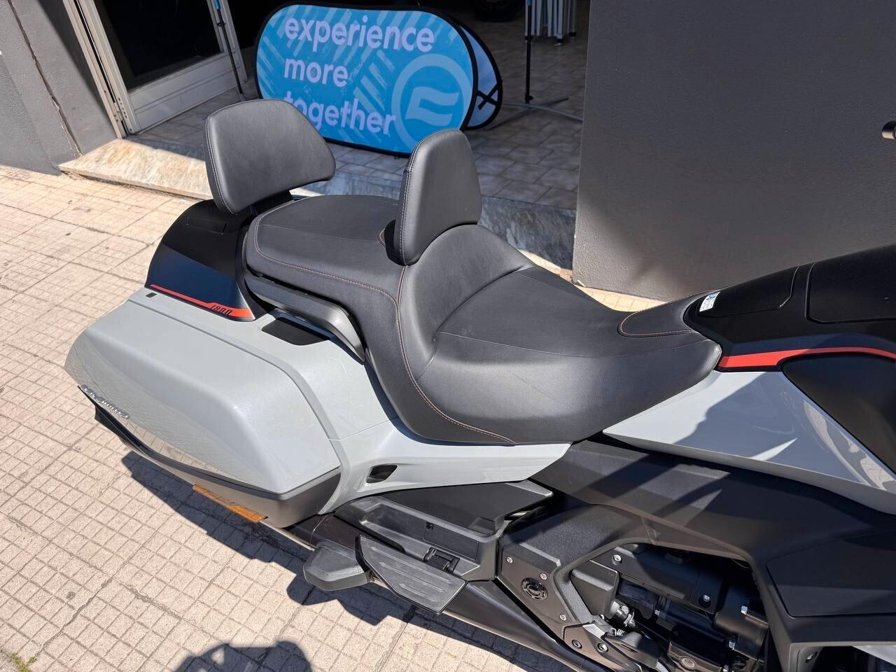 Honda GL 1800 Gold Wing DA 235 € AL MESE