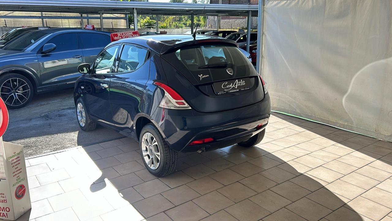 Lancia Ypsilon 0.9 TwinAir Metano Ecochic Platinum 2016