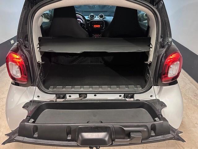 Smart 1.0 benzina 2018 64000KM PERFETTA
