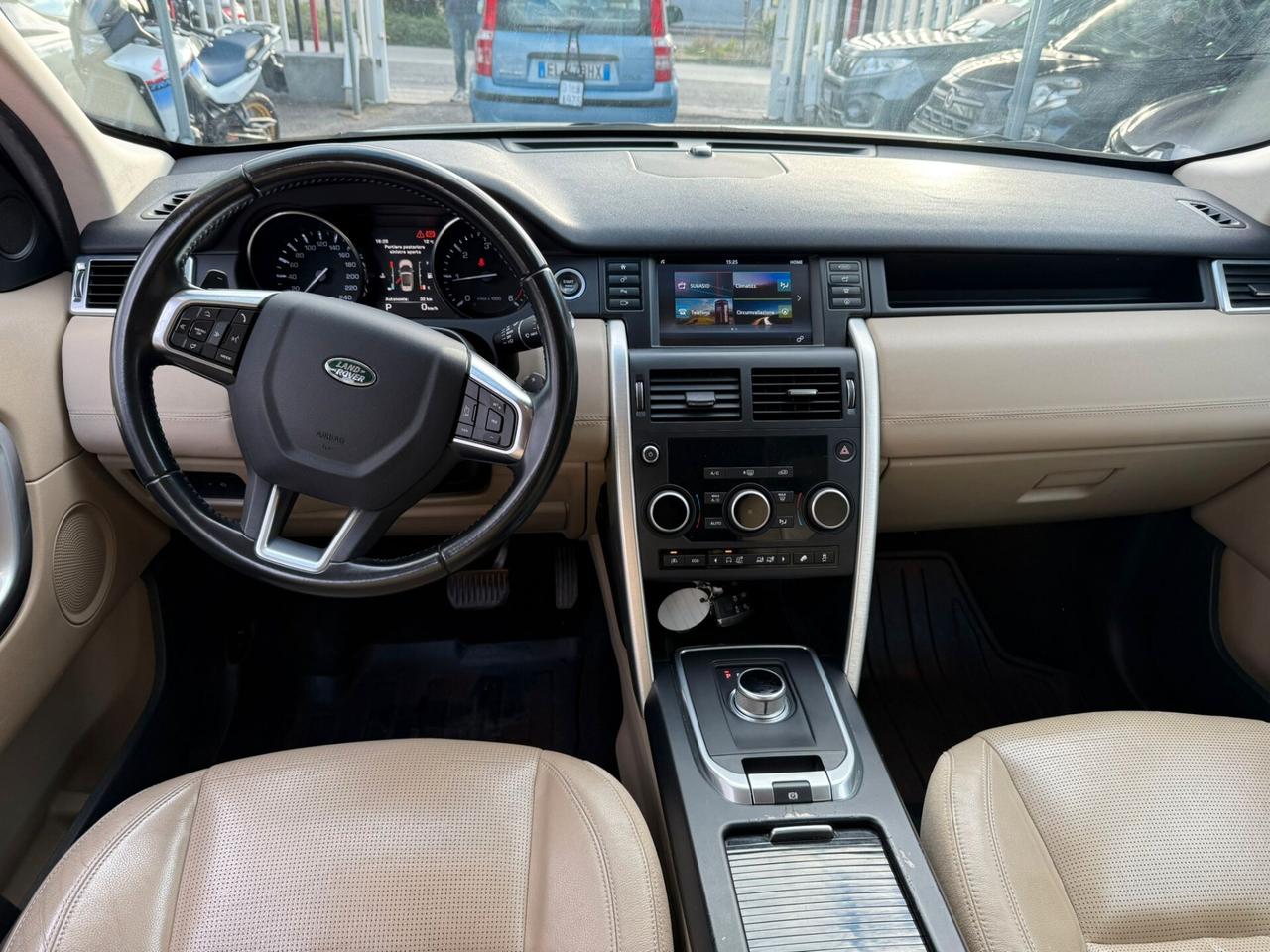 Land Rover Discovery Sport 2.0 TD4 180 CV HSE