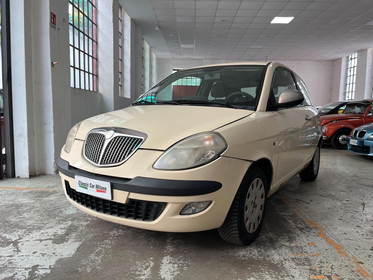 Lancia Ypsilon 1.2 16V Argento