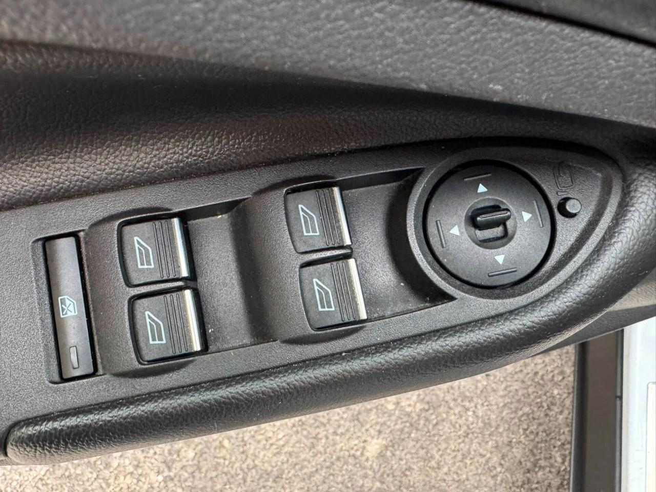 FORD KUGA 1.5 TDCI 120 CV. 2WD TITANIUM NAVI+RETROCAMERA