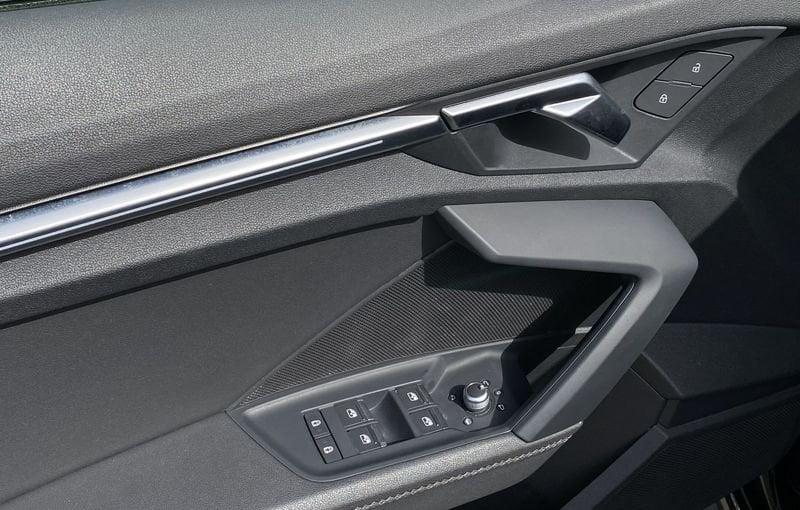 Audi A3 SPB S Line interno 2.0 TDI 150CV S-Tronic 35