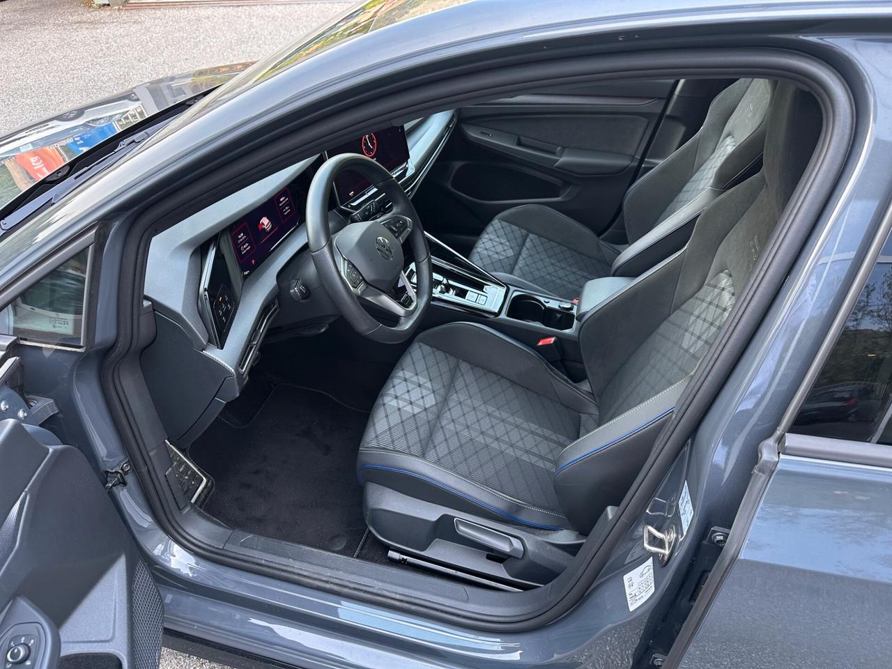 Volkswagen Golf 1.5 eTSI 150 CV ACT DSG R-Line Plus