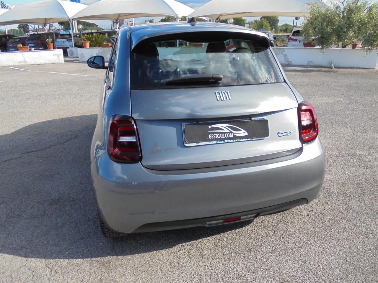 Fiat 500 500e Berlina 42 kWh Icon