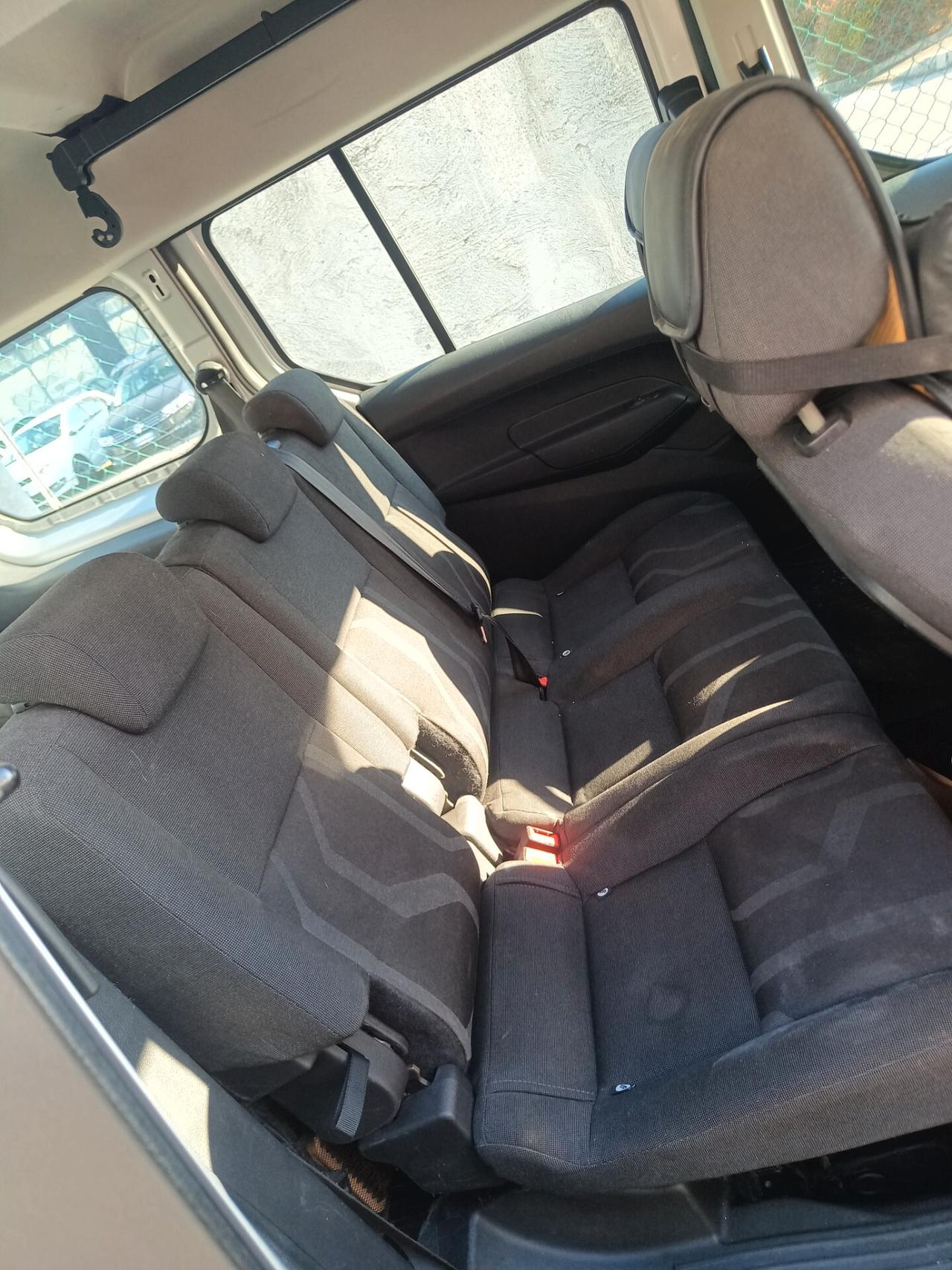 Ford Tourneo Connect 1.6 TDCi 115 CV Titanium