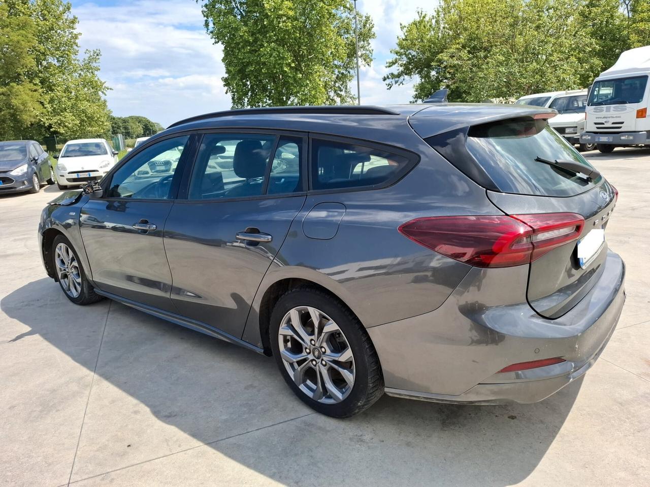 Ford Focus 1.5 EcoBlue 120 CV ST-Line auto - SINISTRATA
