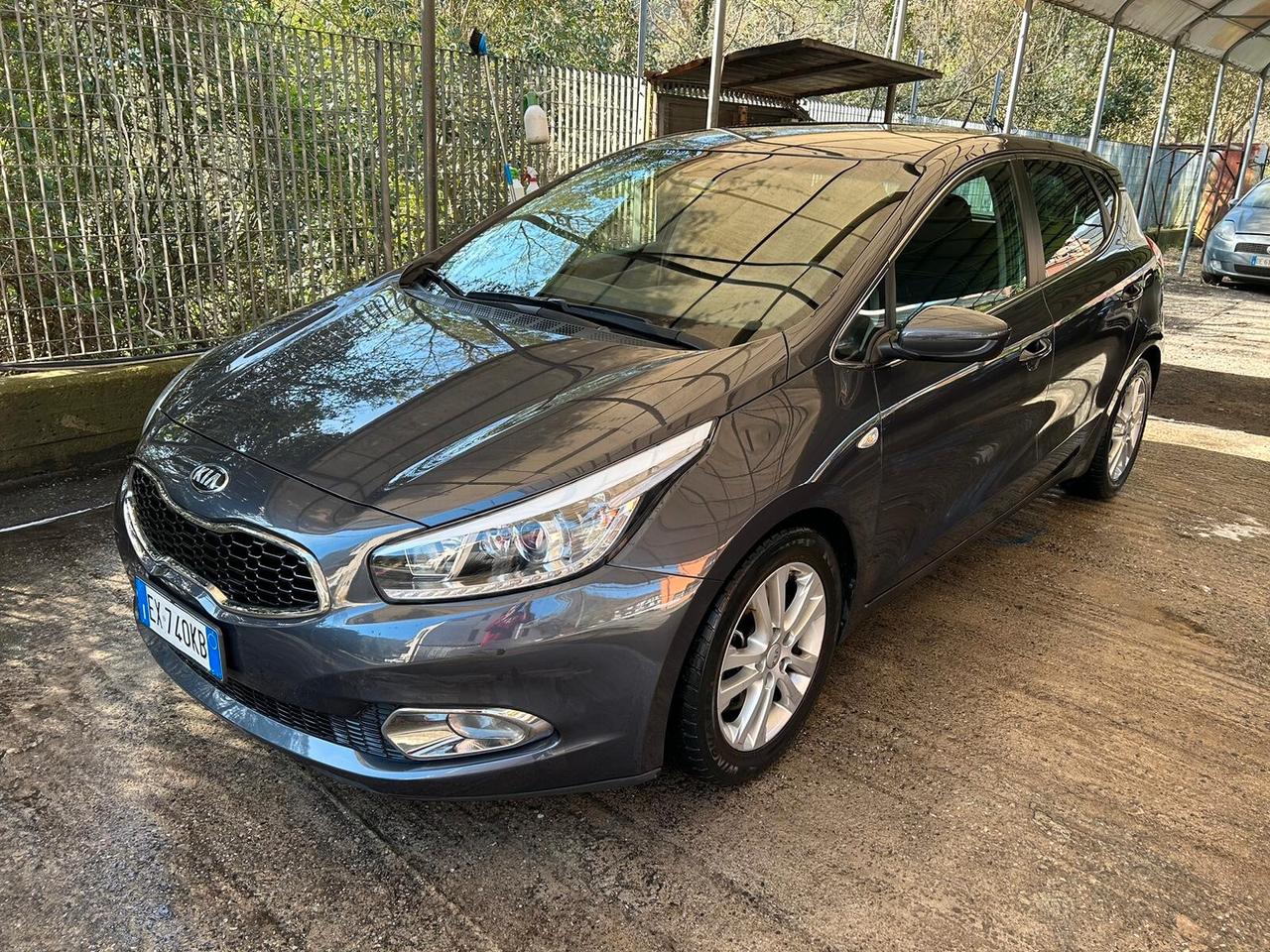 Kia Ceed cee'd 1.6 GDI DCT 5 porte Cool