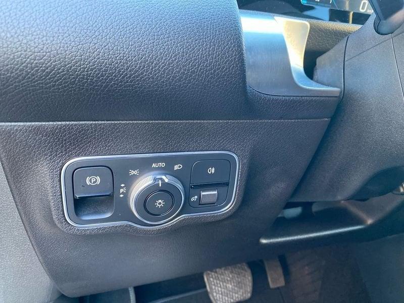 Mercedes-Benz Classe GLB GLB 180 d Sport auto