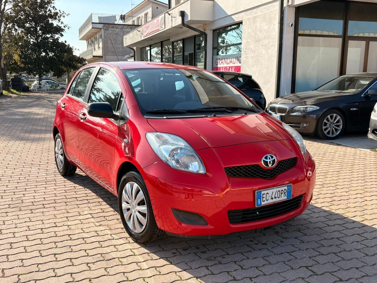Toyota Yaris 1.0 5P Luxury pack