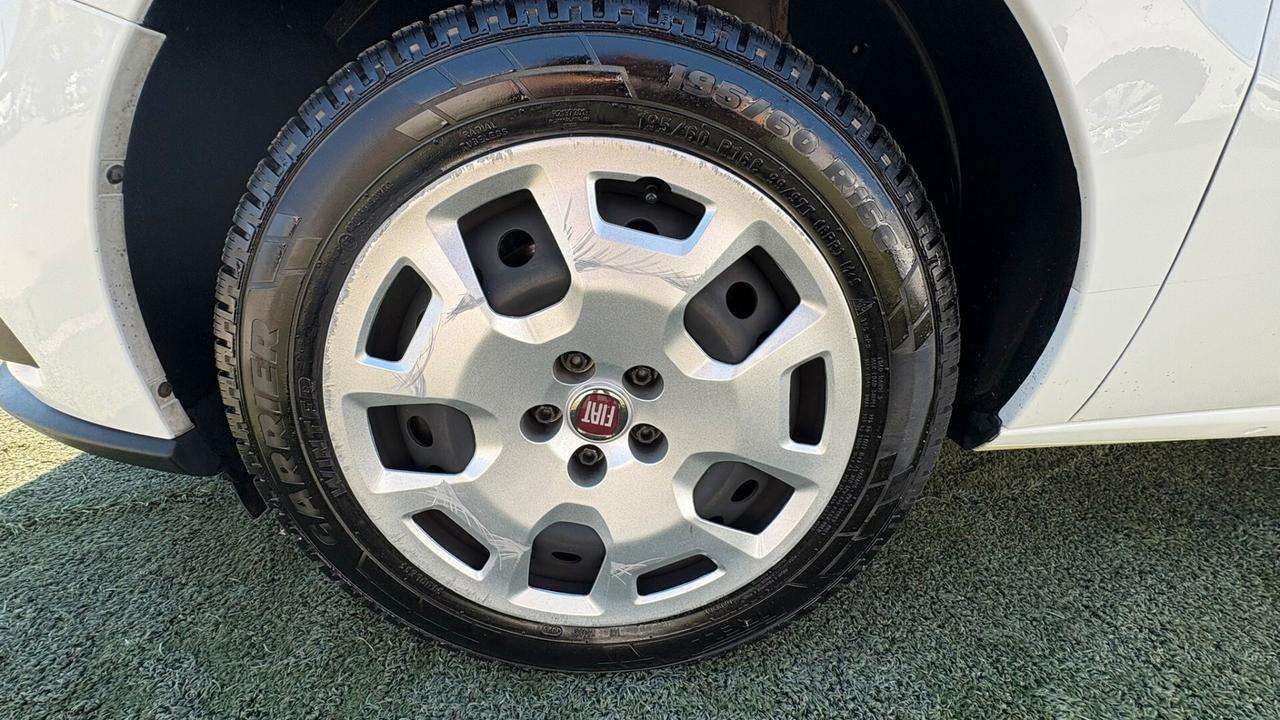 Fiat Doblo 1.6 MULTIJET 263 | DIESEL 46346020 CC 1598 CV 120 KW 88 VAN,