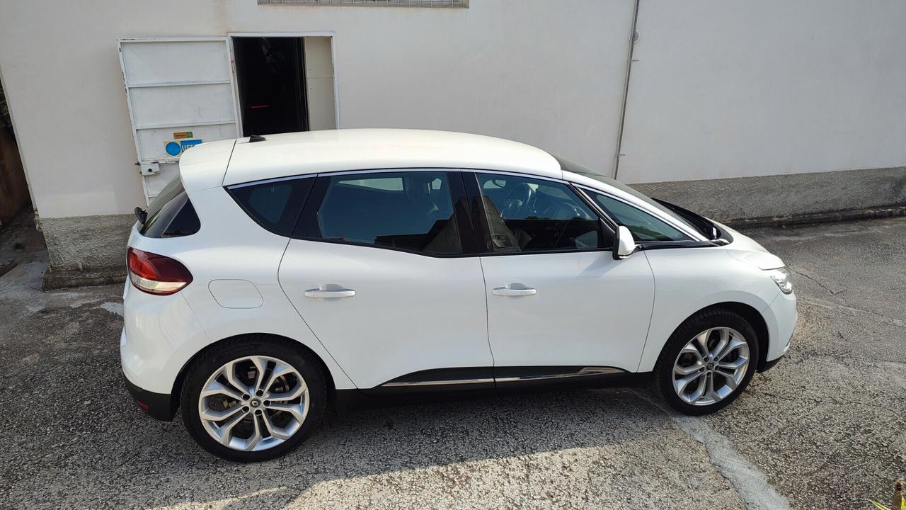 RENAULT SCENIC 5 POSTI