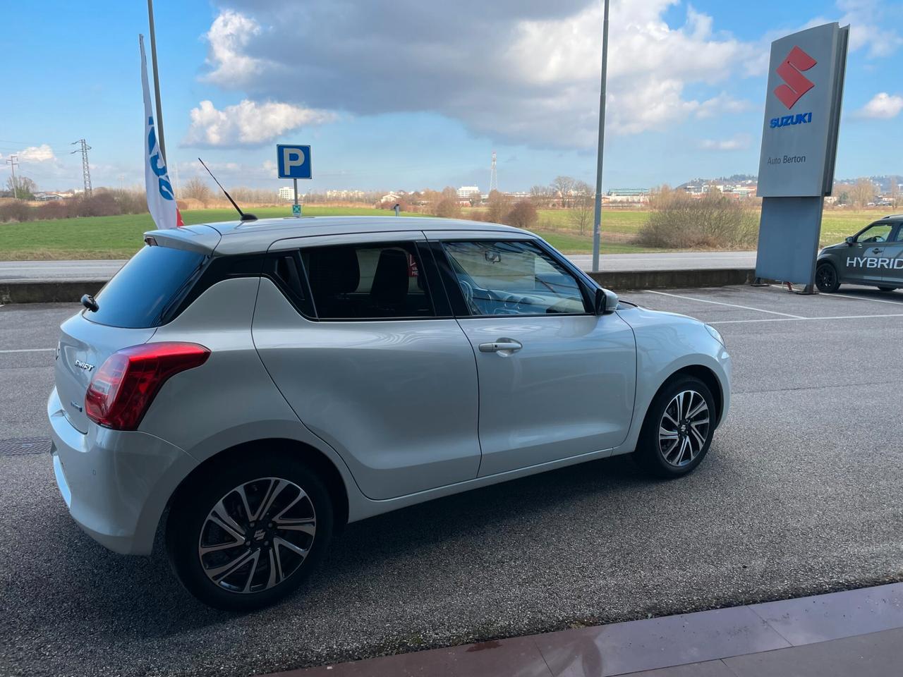 Suzuki Swift 1.2 Hybrid Top