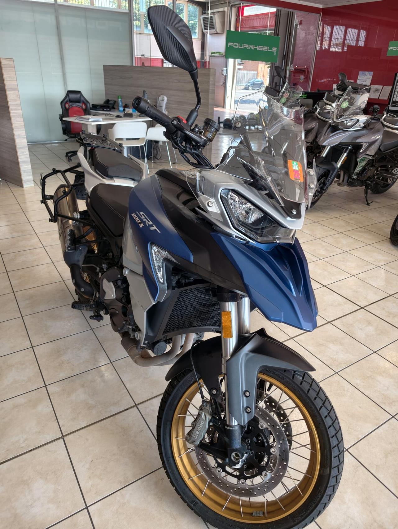 Qj Motor SRT 800