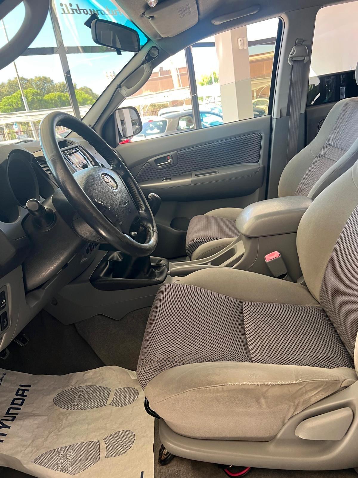Toyota Hilux 3.0 D-4D aut.4WD 4p. DC Stylex