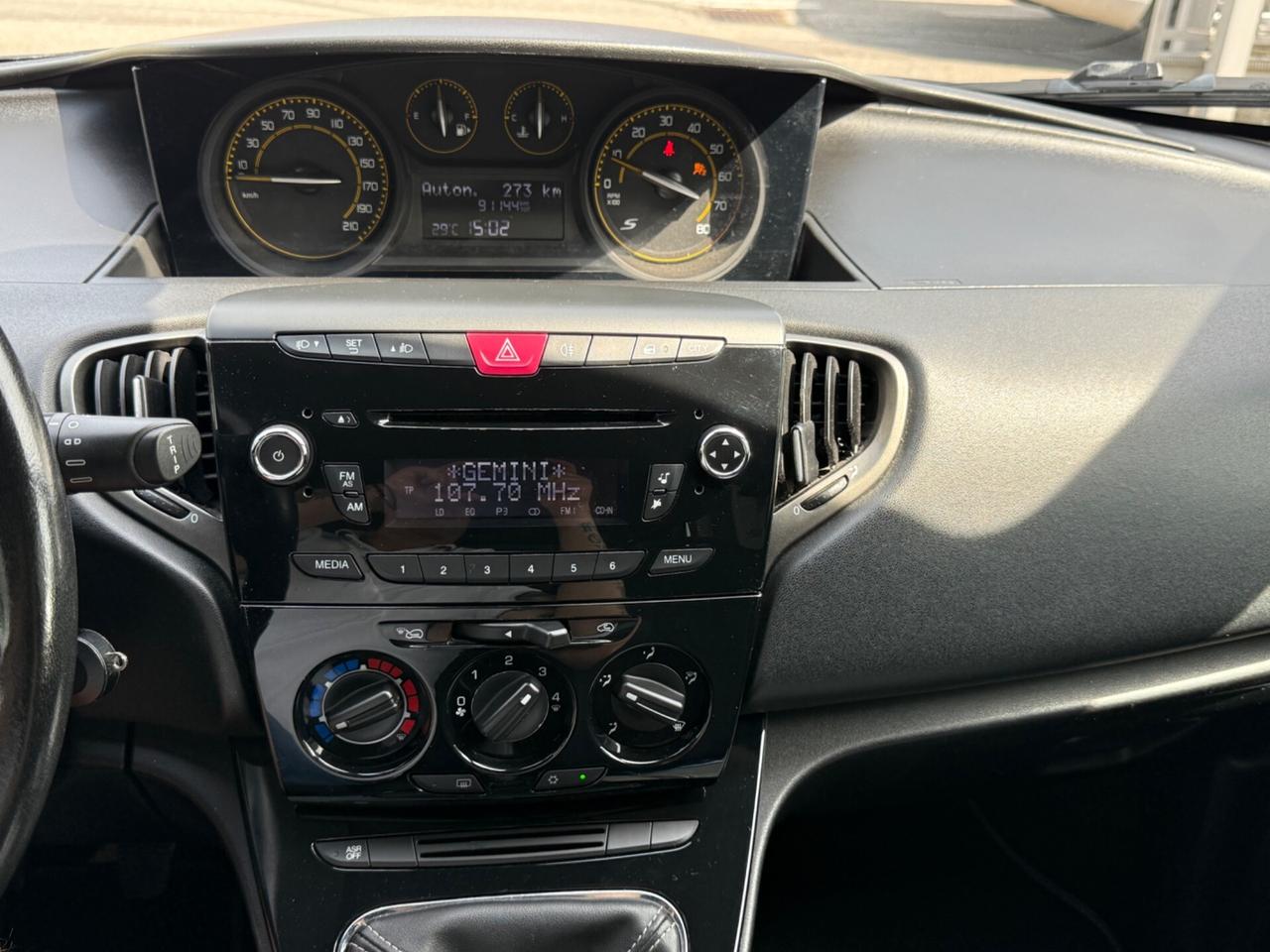 Lancia Ypsilon S momodesign 1.2 69 CV 5 porte