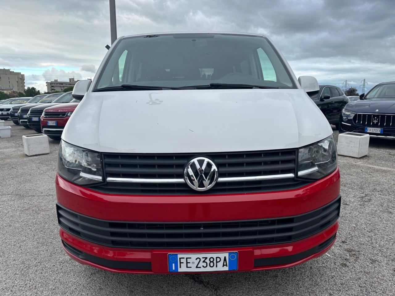 Volkswagen Caravelle 2.0 TDI 150CV PC Cruise 9 Posti