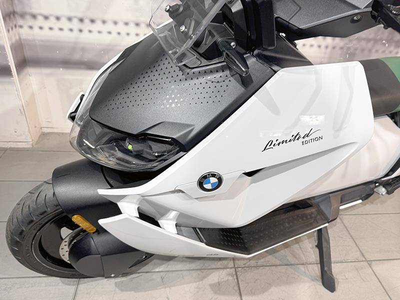 Bmw CE 04