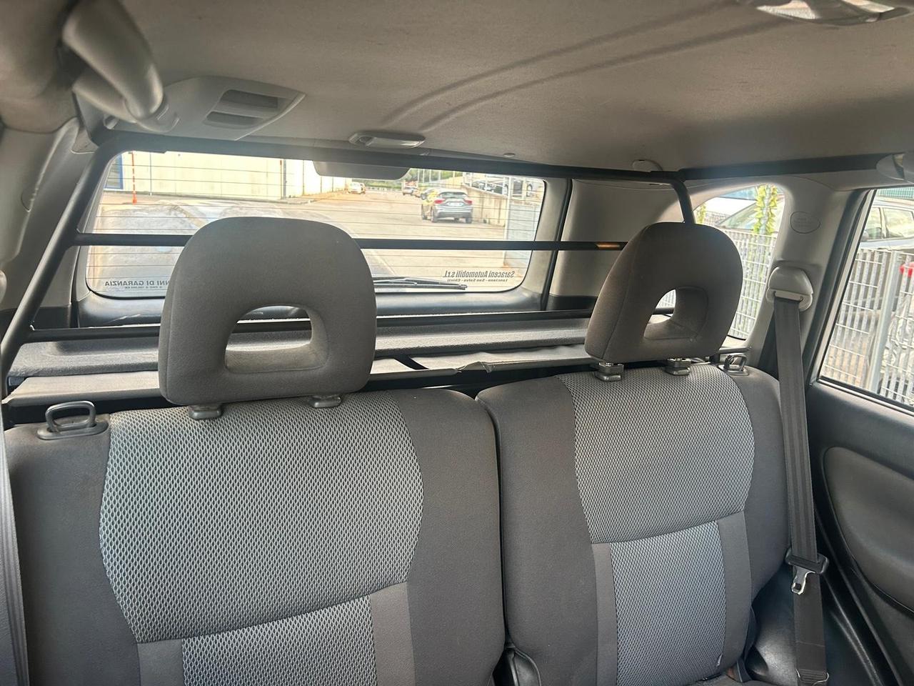 Toyota RAV4 2.0 Tdi 4D gancio carrello N1 autocarro