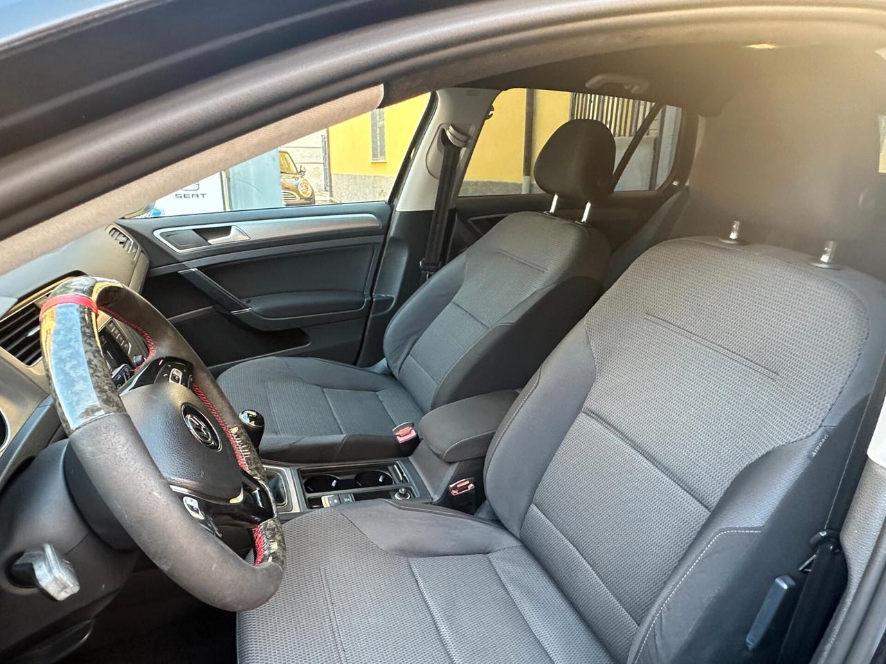 Volkswagen Golf 1.4 TGI 5porte Bluemotion