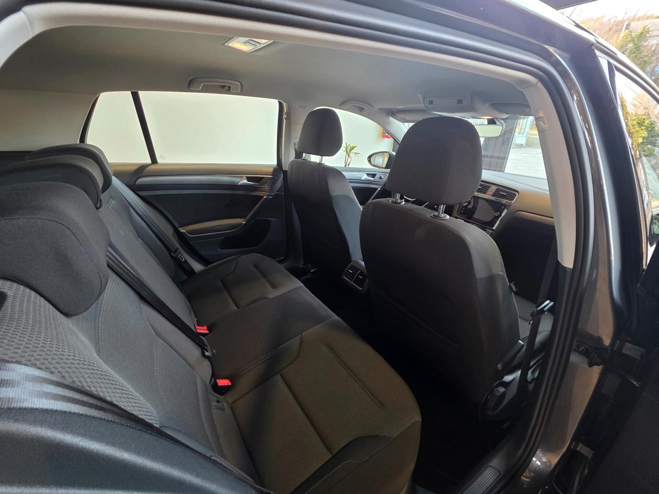 Volkswagen Golf 1.5 TGI 5p. Business BlueMotion Technology