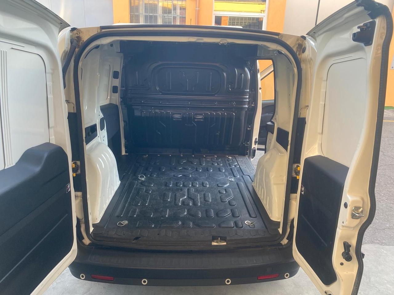 Fiat Doblo Doblò 1.6 105CV Cargo Lamierato SX - 1 PROPR. - GARANZIA 12 MESI