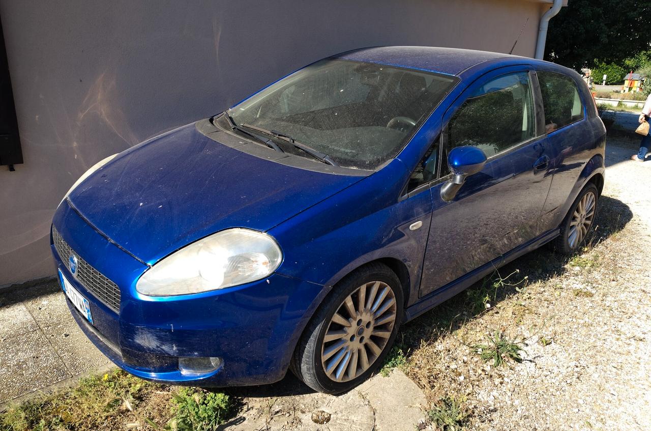 AUTO LOW-COST DA €1.999 A €2.999