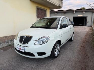 Lancia Ypsilon 1.2 69 CV Platino