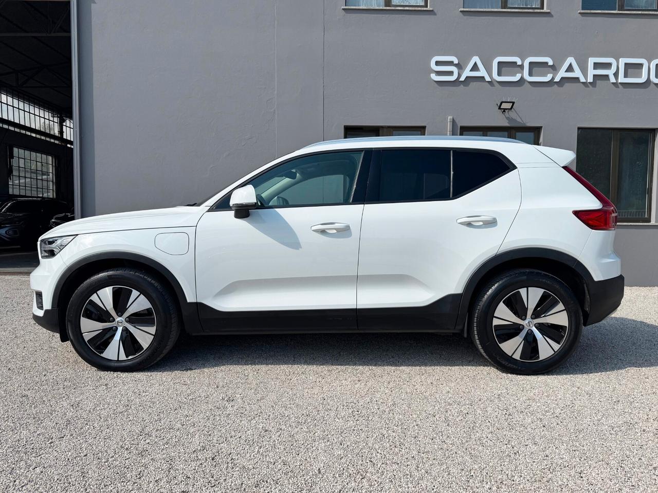Volvo XC40 1.5 T5 phev Inscription auto | PREZZO REALE