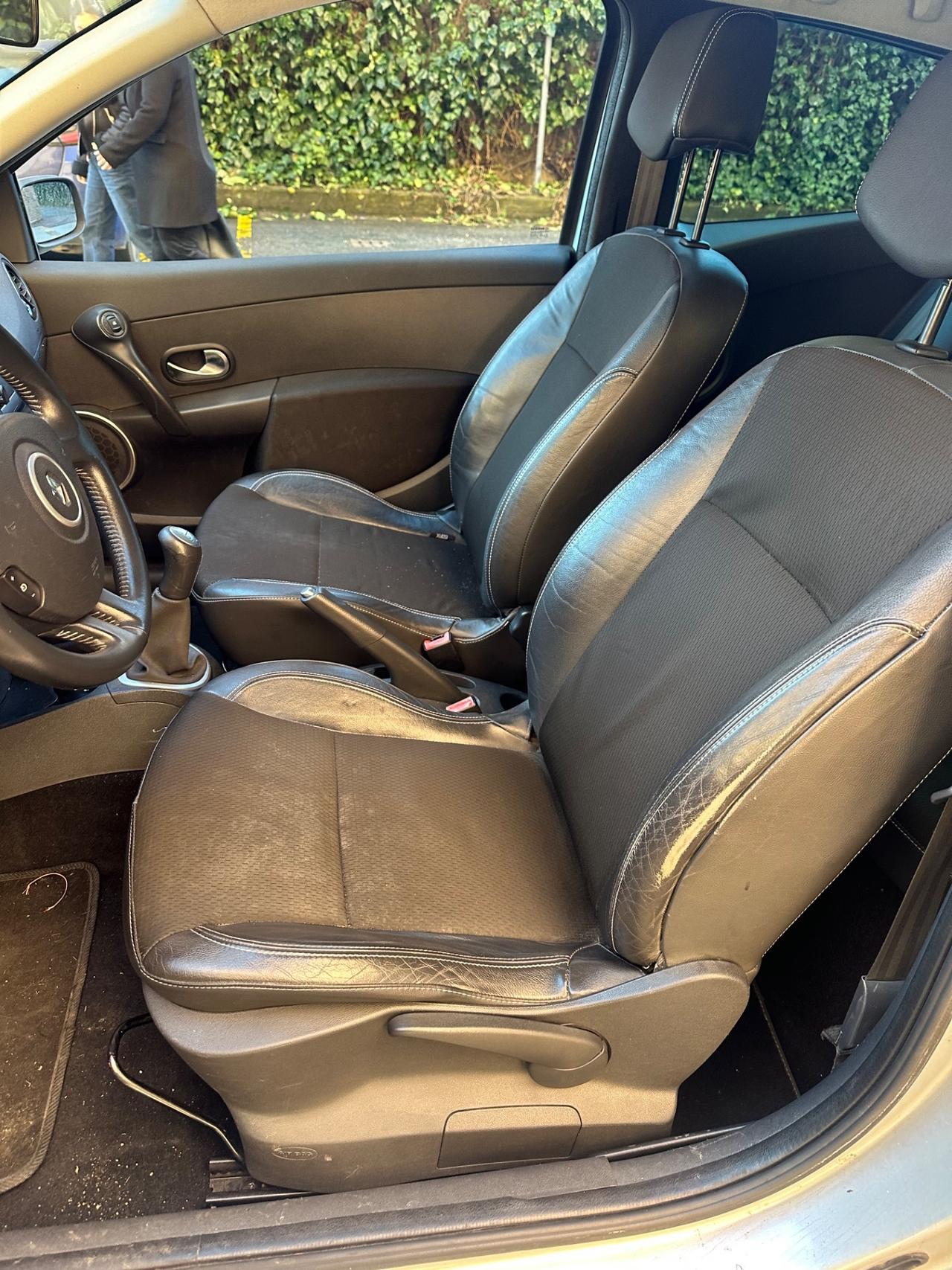 Renault Clio 1.2 16V 3 porte Pack