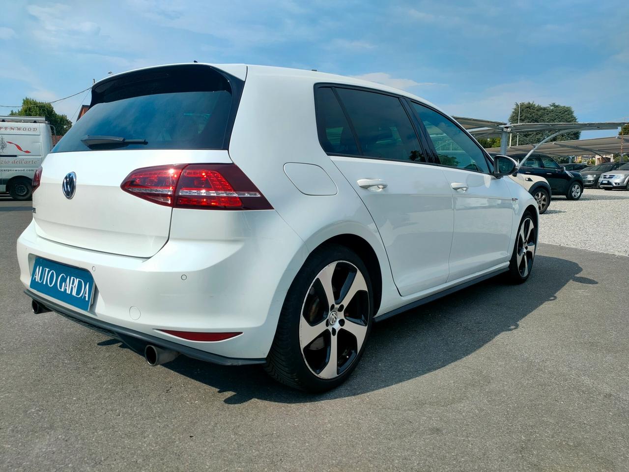 Volkswagen Golf GTI Performance 2.0 TSI 5p. dsg
