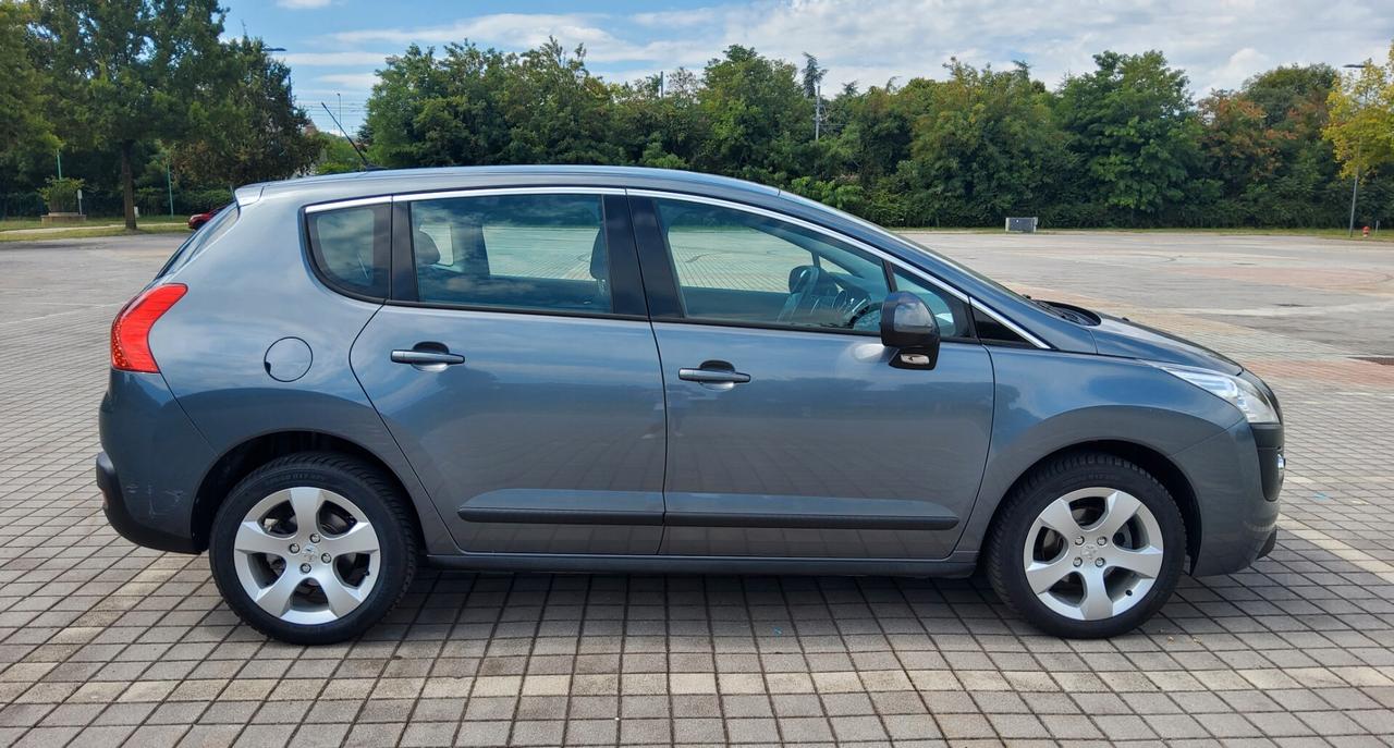 Peugeot 3008 1.6 e-HDi 112CV cambio robotizzato Stop&Start Allure