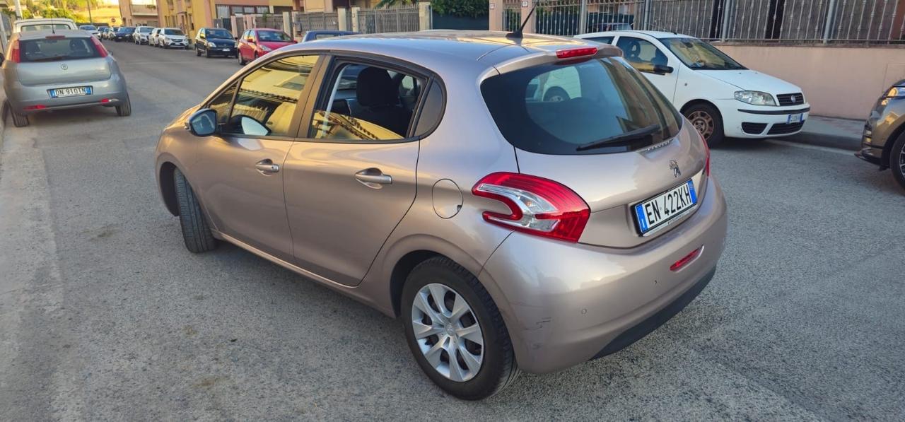 Peugeot 208 1.2 VTi 82 CV 5 porte Allure