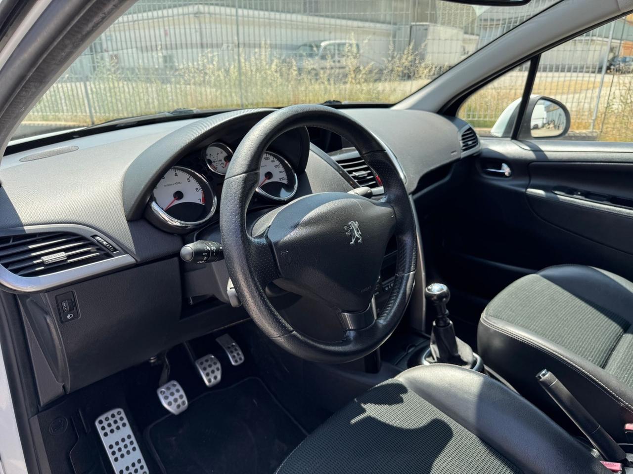 Peugeot 207 1.6 THP 156CV. Km 94.000