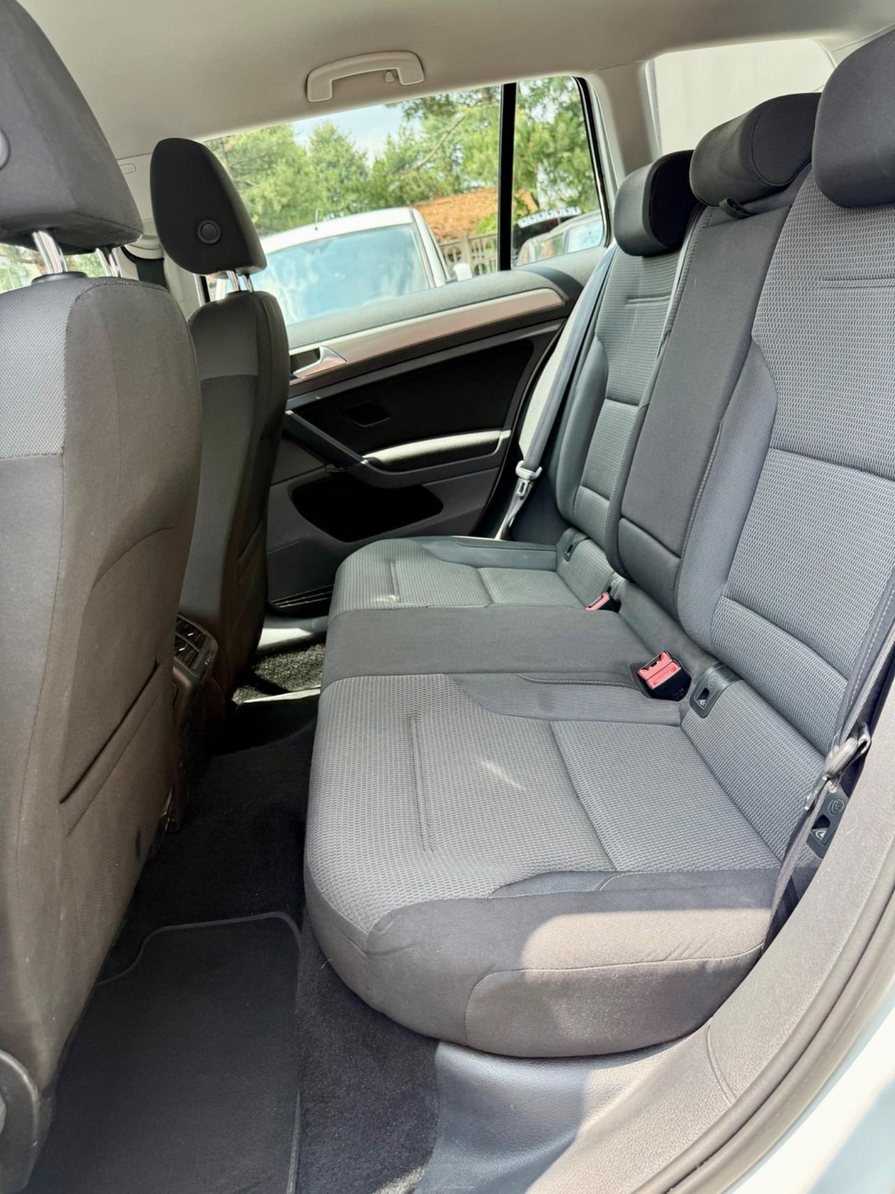 Volkswagen Golf 7 Variant Business 1.6 TDI 105 CV