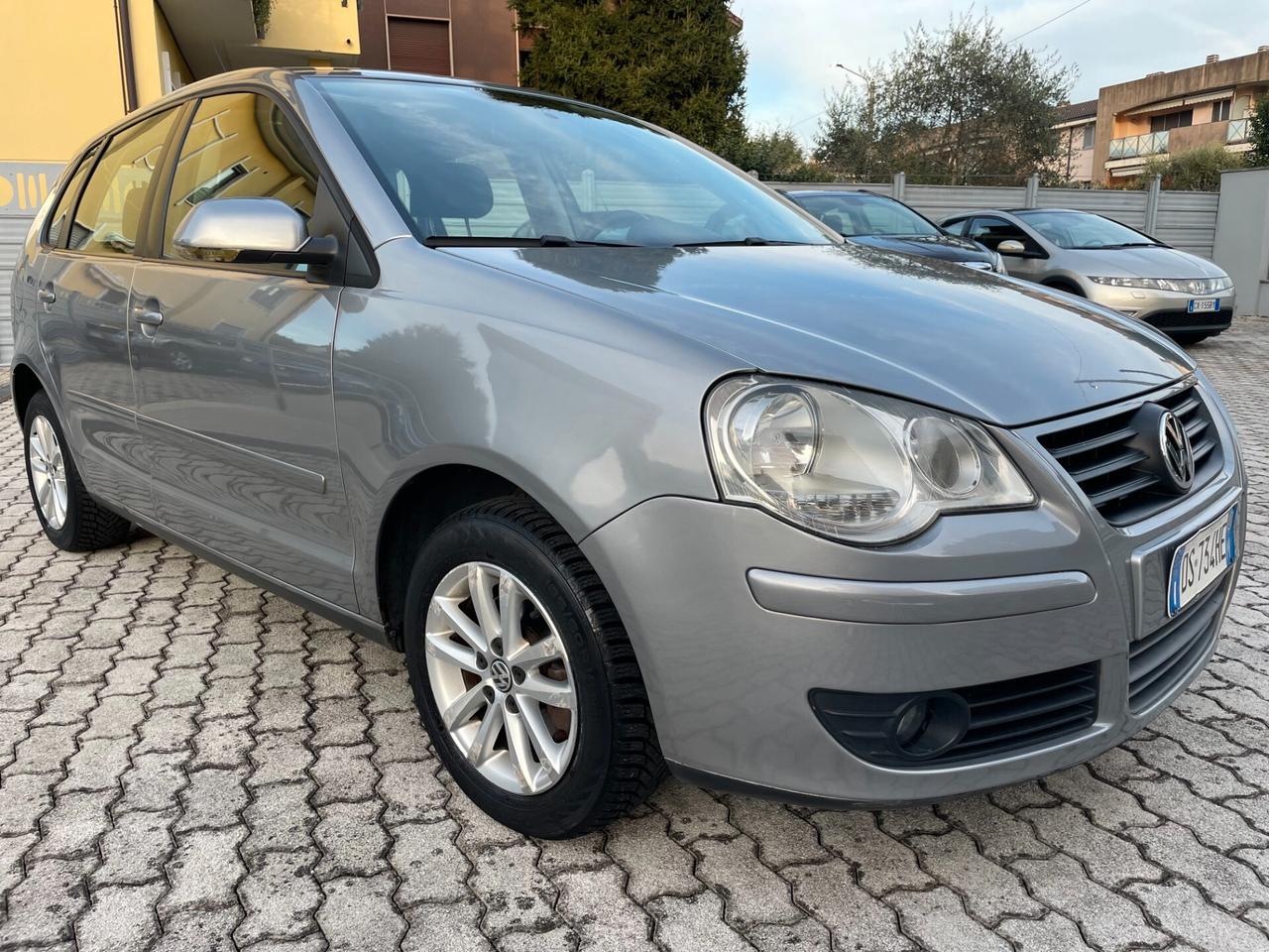Volkswagen Polo 1.4/80CV 16V 5p. Sportline NEOPATENTATI