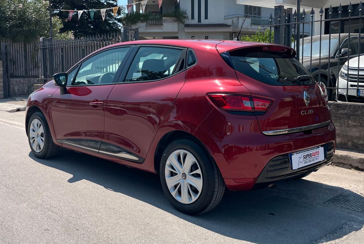 RENAULT Clio TCe 12V 90 CV GPL MOSCHINO LIFE
