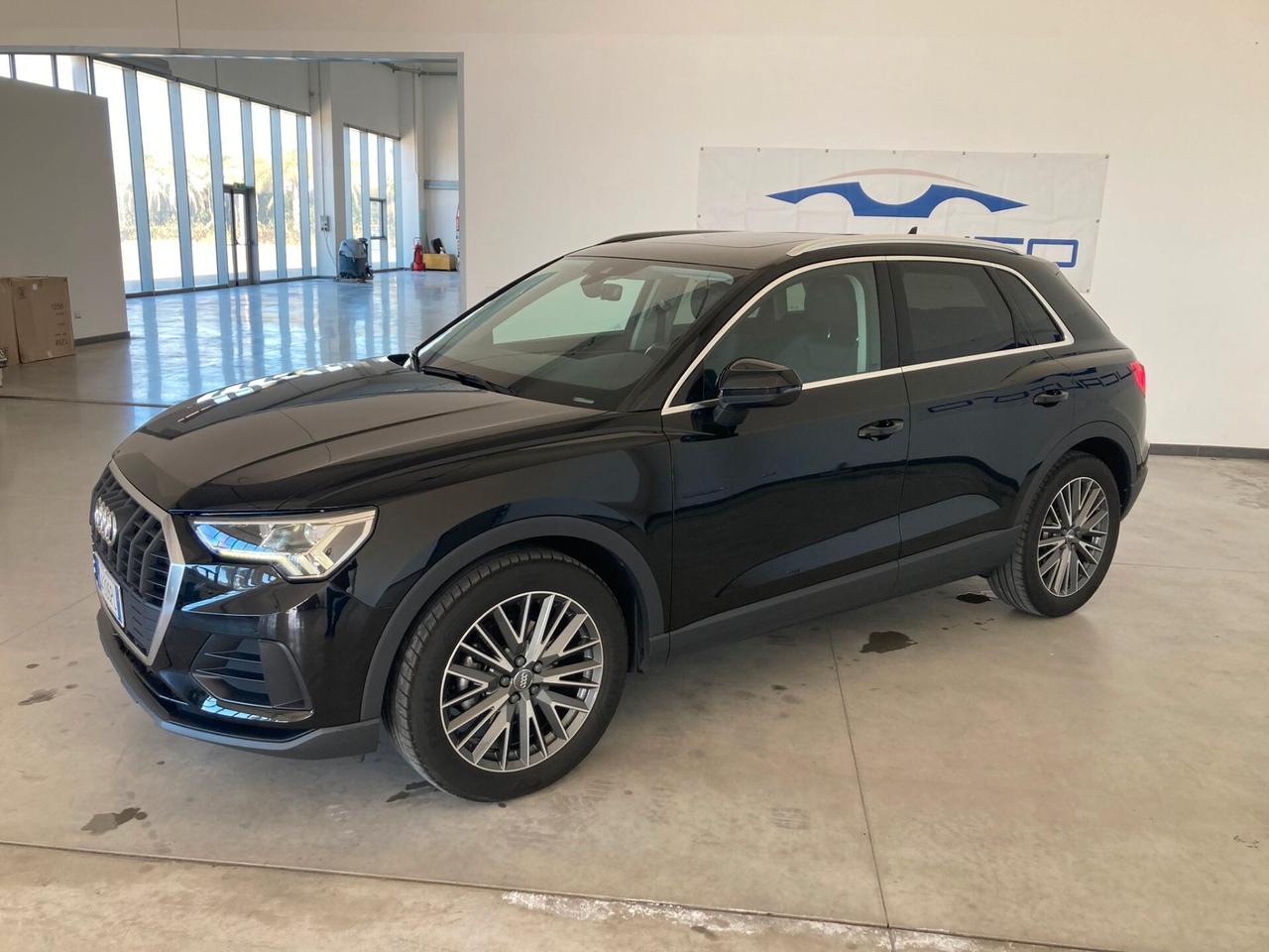 Audi Q3 35 TDI S tronic Business Advanced