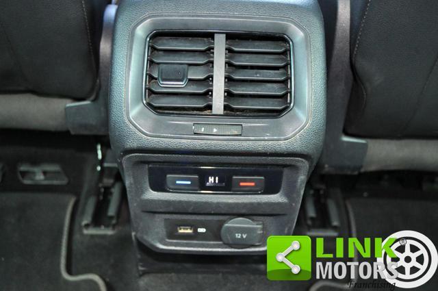 VOLKSWAGEN Tiguan 2.0 R-Line UniPro 150 cv Automatica