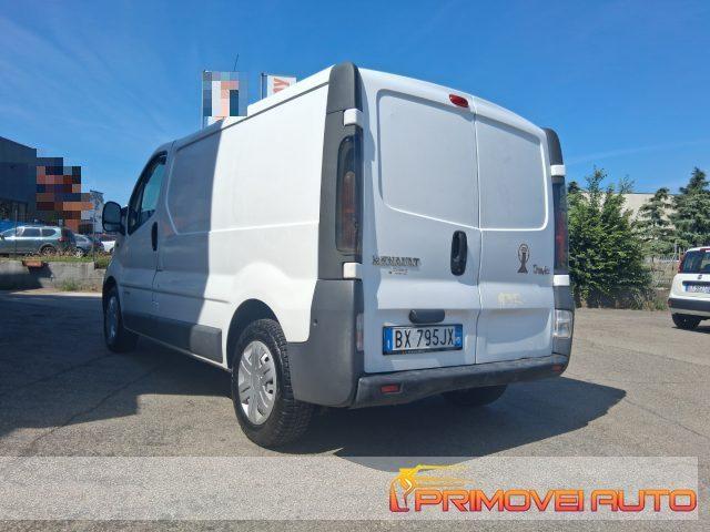 RENAULT Trafic 1.9 dCi/100CV L1 H1 Furg.