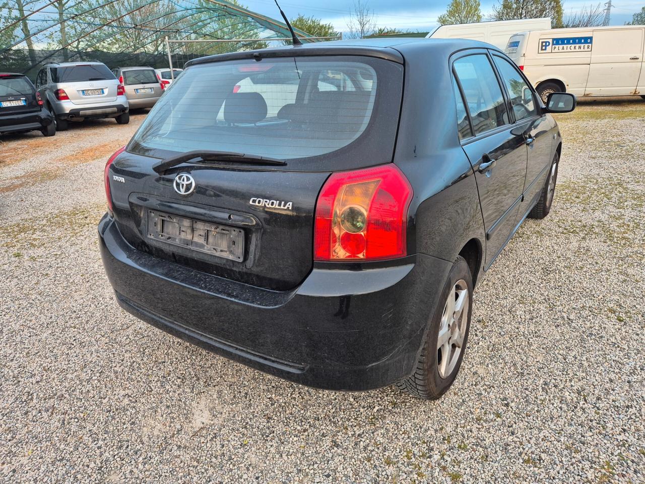 Toyota Corolla 1.6 16V 5 porte radiazione per Africa