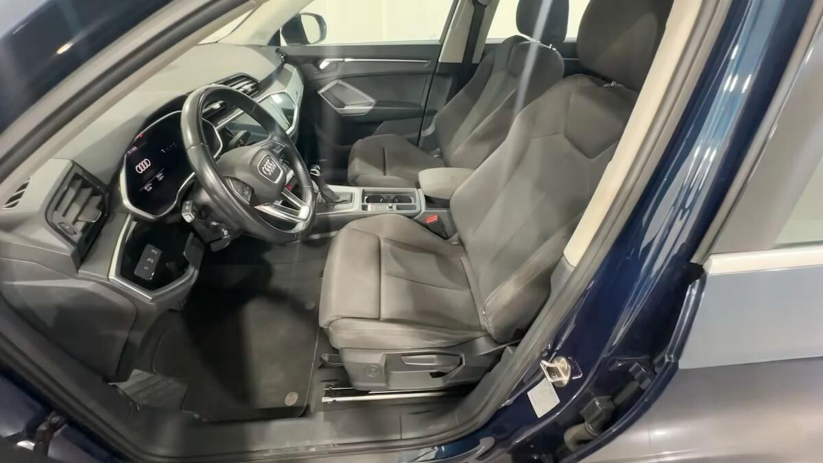 Audi Q3 35 TDI S tronic Business
