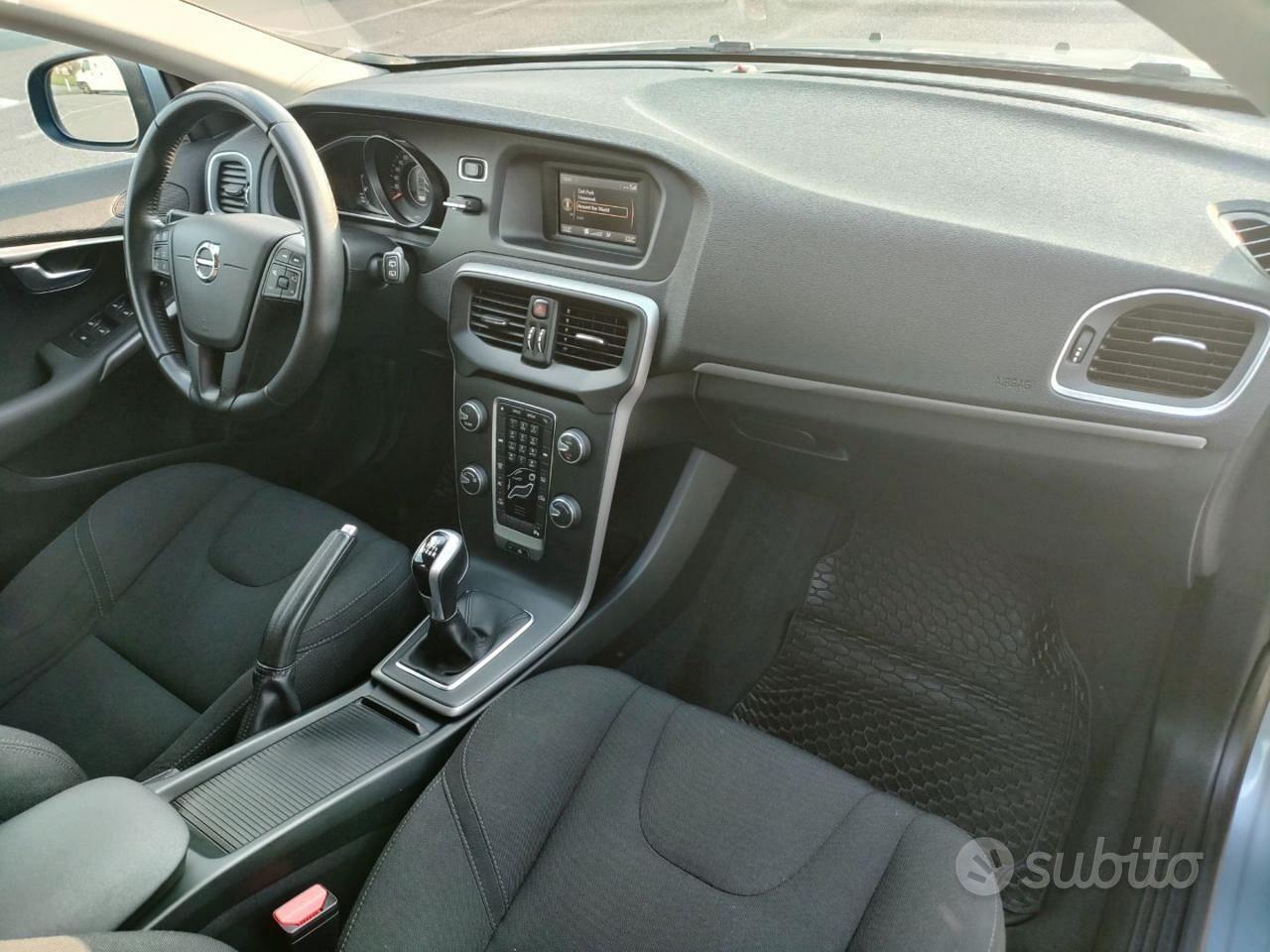 VOLVO V40 D2 Business ProM-Mo